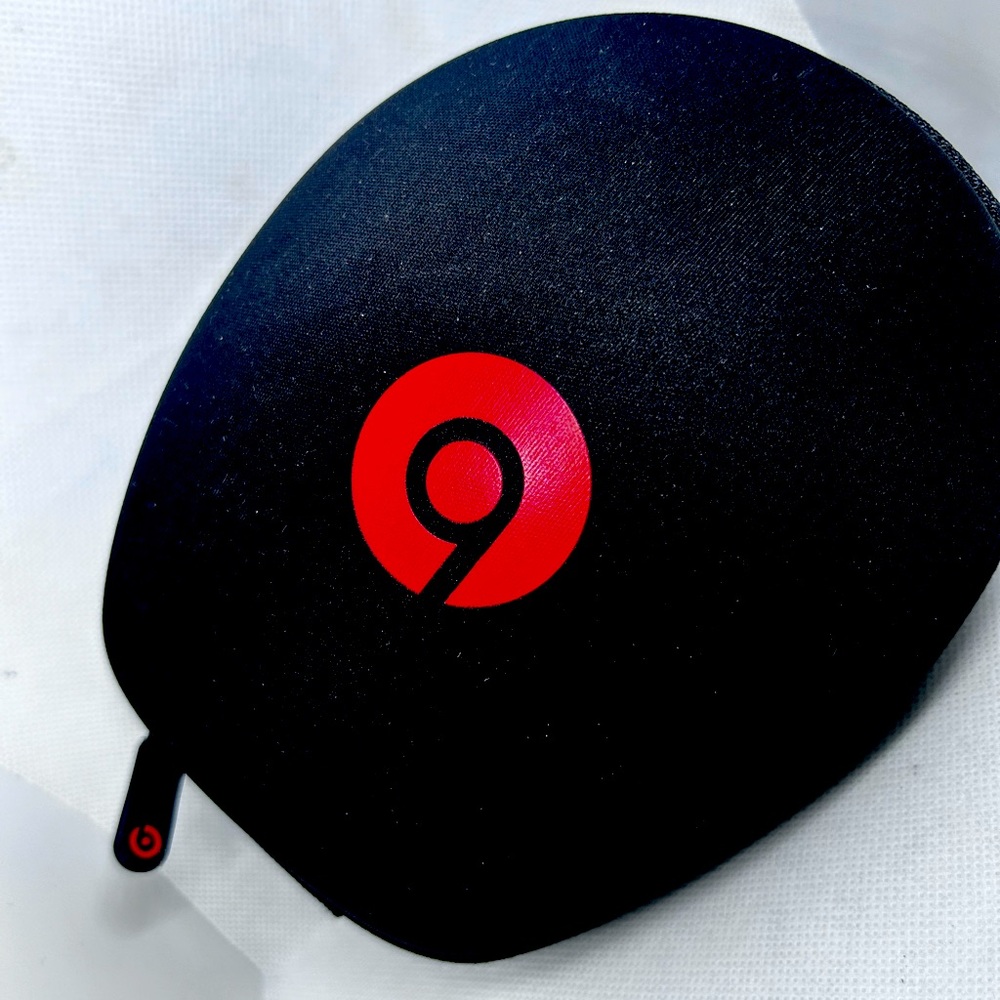 Case only Beats by Dre On-Ear Headphones - Black and Red
